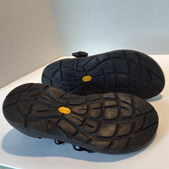 Chaco‘s ZX/2 sandals
Vibram  sole
Women’s size 8